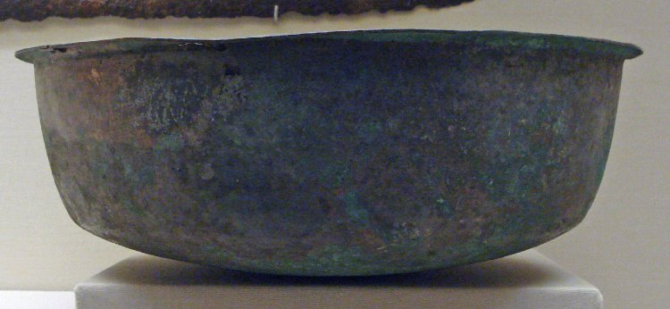 File:BM-Web Copper Bowl Norway 1894,1105.1.jpg