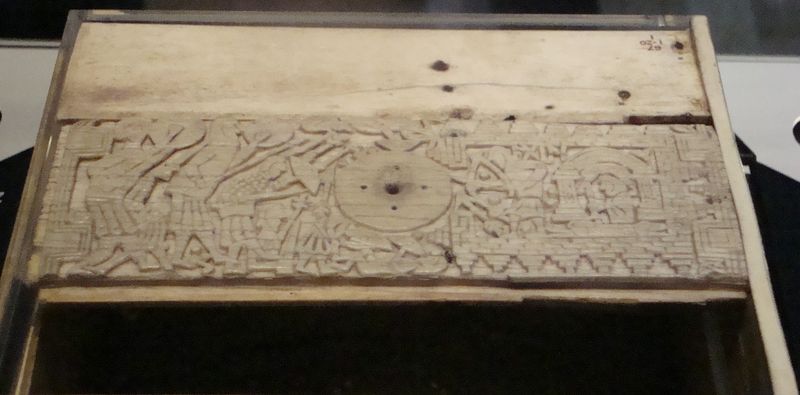 File:BM Franks Casket 5 Lid.JPG