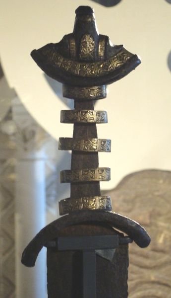 File:YM Sword Gilling hilt b 1977.51.jpg