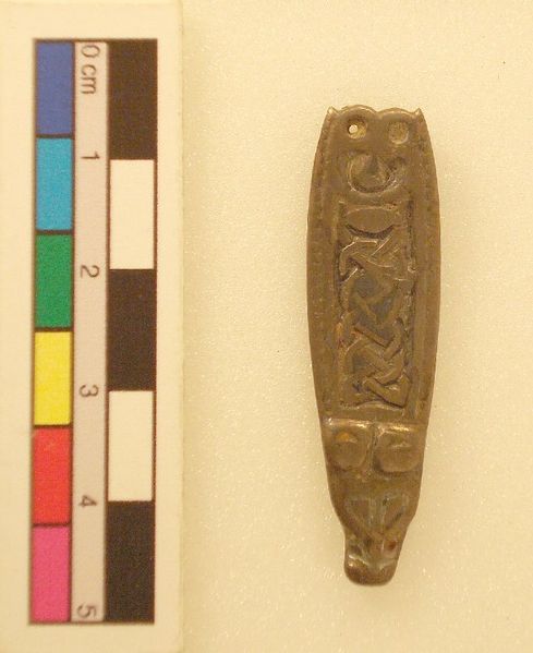 File:BM-Web Fenny Strap-end 1984,0206.1.jpg