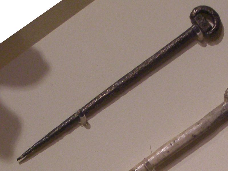 File:NMS Jarlshof Ringed Pin X.HSA 84.JPG