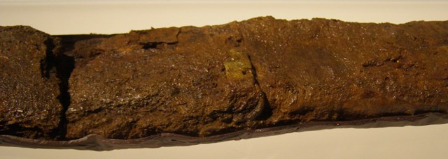 File:Manx-Sword Cronk Moar Scabbard fitting.jpg