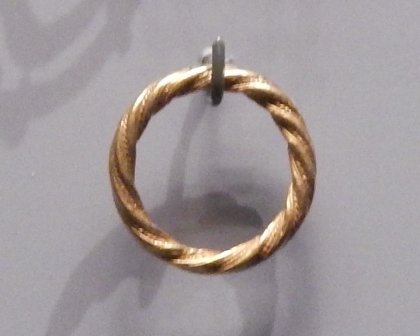 File:Ashmolean Finger Ring - Suffolk (AN1996.268).jpg