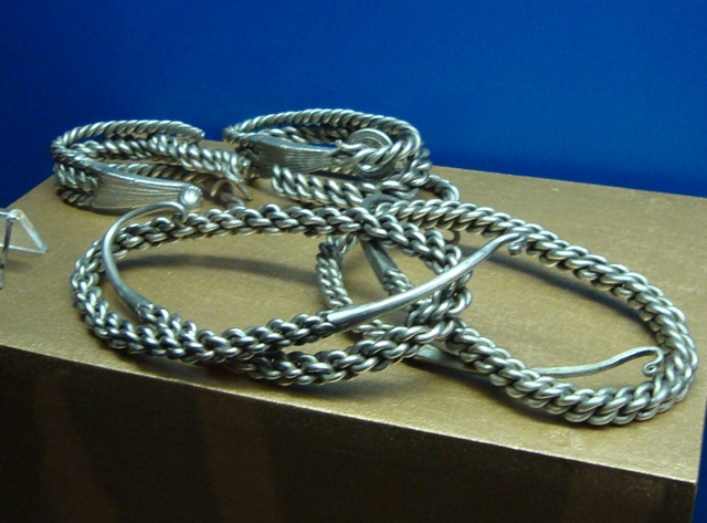 File:YM Bedale Hoard Armlets 2 2014.149 (20954).jpg