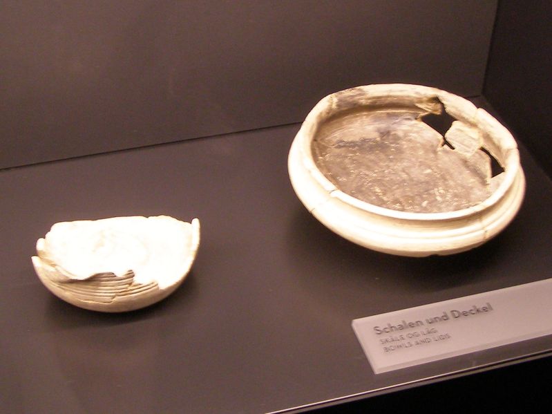 File:Hedeby Wood Bowl-3.JPG