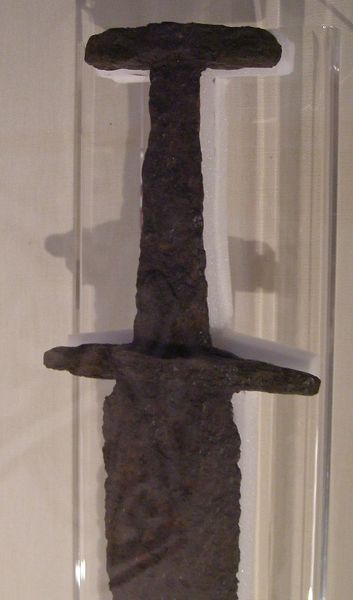 File:TH Ormside Hilt.jpg