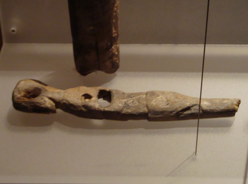 File:Hedeby Wood Figures.JPG