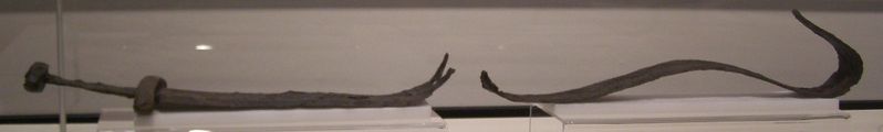 File:TH Hesket Sword Side.jpg